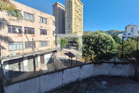 Sala de apartamento à venda com 2 quartos, 65m² em Fonseca, Niterói
