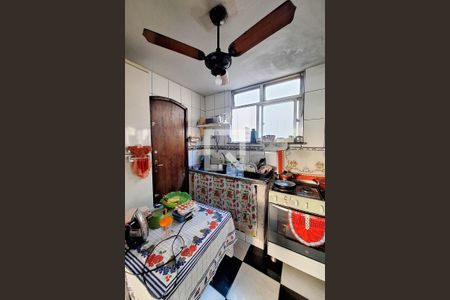 Cozinha de apartamento à venda com 2 quartos, 65m² em Fonseca, Niterói