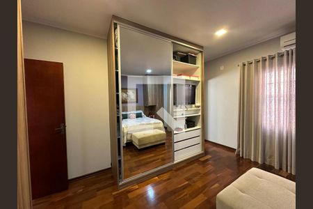 Quarto de casa de condomínio à venda com 4 quartos, 400m² em Parque das Universidades, Campinas