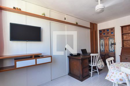 Sala de apartamento à venda com 2 quartos, 70m² em Fonseca, Niterói