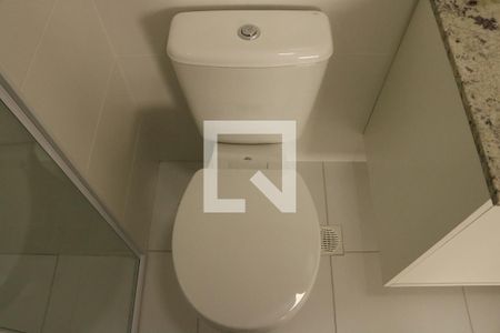 Banheiro de kitnet/studio à venda com 1 quarto, 24m² em Pompeia, São Paulo