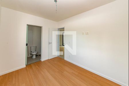 Suíte de apartamento à venda com 2 quartos, 150m² em Padre Eustáquio, Belo Horizonte