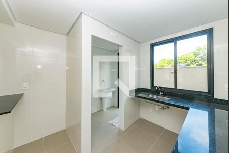 Cozinha de apartamento à venda com 2 quartos, 150m² em Padre Eustáquio, Belo Horizonte