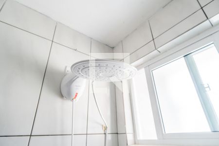 Banheiro de apartamento à venda com 3 quartos, 68m² em Ipanema, Porto Alegre