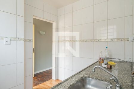 Cozinha e Área de Serviço de apartamento à venda com 3 quartos, 68m² em Ipanema, Porto Alegre