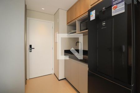 Sala/Cozinha de kitnet/studio à venda com 1 quarto, 25m² em Cerqueira César, São Paulo