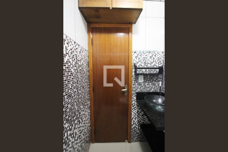 Banheiro Social de apartamento para alugar com 2 quartos, 63m² em Santa Terezinha, São Bernardo do Campo