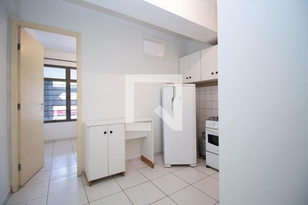 Sala de kitnet/studio para alugar com 1 quarto, 20m² em Cln 313, Brasília