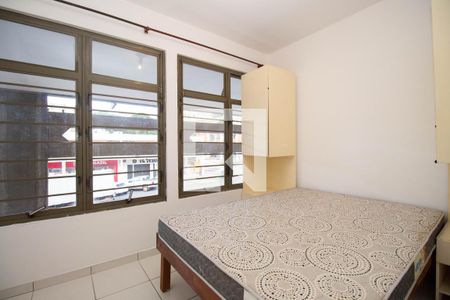 Quarto de kitnet/studio para alugar com 1 quarto, 20m² em Cln 313, Brasília