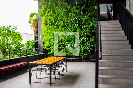 Área comum de kitnet/studio à venda com 1 quarto, 37m² em Menino Deus, Porto Alegre