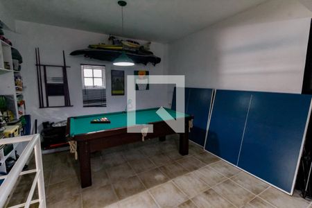 Área comum de casa à venda com 5 quartos, 300m² em Vila Inah, São Paulo