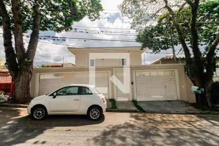 Fachada de casa à venda com 5 quartos, 300m² em Vila Inah, São Paulo