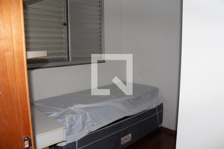 Quarto de apartamento para alugar com 3 quartos, 75m² em Buritis, Belo Horizonte