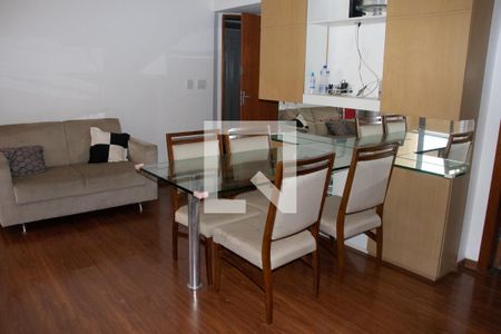 Sala de apartamento para alugar com 3 quartos, 75m² em Buritis, Belo Horizonte
