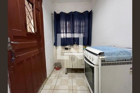 Kitnet de casa para alugar com 1 quarto, 20m² em Vila Dalva, São Paulo