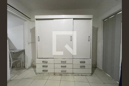 Kitnet de casa para alugar com 1 quarto, 20m² em Vila Dalva, São Paulo