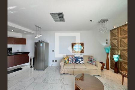 Sala de apartamento à venda com 1 quarto, 52m² em Barra da Tijuca, Rio de Janeiro