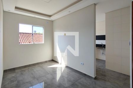 Sala de casa de condomínio para alugar com 2 quartos, 60m² em Vila Caiçara, Praia Grande