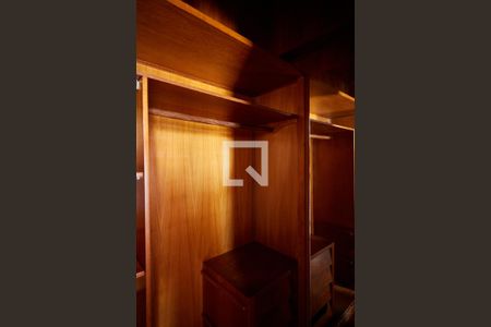 Quarto 1 de apartamento à venda com 3 quartos, 180m² em Santo Antônio, Belo Horizonte