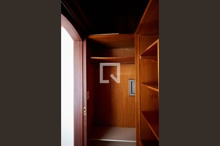 Quarto 1 de apartamento à venda com 3 quartos, 180m² em Santo Antônio, Belo Horizonte