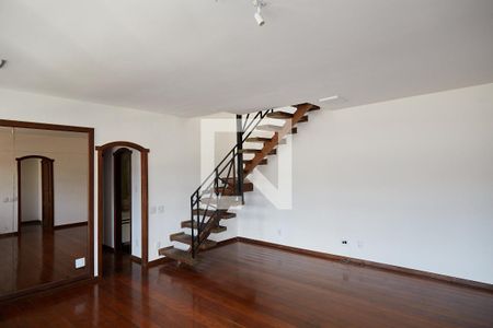 Sala de apartamento à venda com 3 quartos, 180m² em Santo Antônio, Belo Horizonte