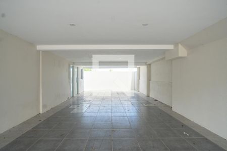 Garagem de casa de condomínio à venda com 3 quartos, 335m² em Hípica, Porto Alegre