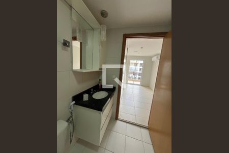 Banheiro de apartamento para alugar com 1 quarto, 48m² em Csg 3, Brasília