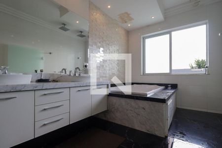 Banheiro da Suíte 3 de casa para alugar com 4 quartos, 586m² em Jardim Sumare, Ribeirão Preto