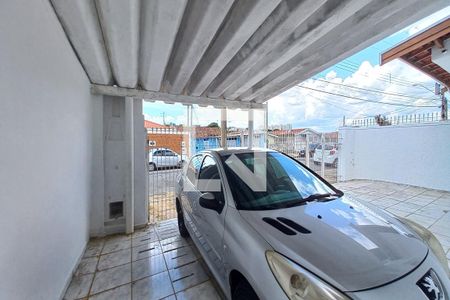 Garagem de casa à venda com 2 quartos, 82m² em Jardim dos Oliveiras, Campinas