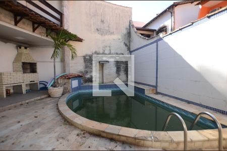 Piscina com Churrasqueira de casa para alugar com 3 quartos, 200m² em Vila Valqueire, Rio de Janeiro