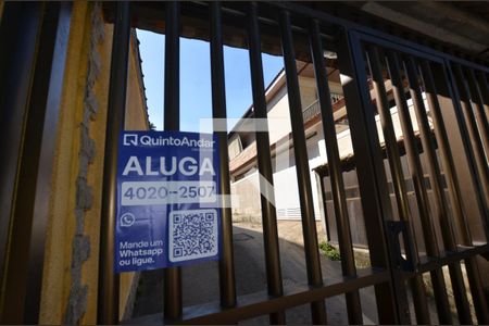 Placa Instalada de casa para alugar com 3 quartos, 200m² em Vila Valqueire, Rio de Janeiro