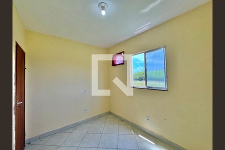 Quarto de casa para alugar com 1 quarto, 28m² em Vargem Grande, Rio de Janeiro