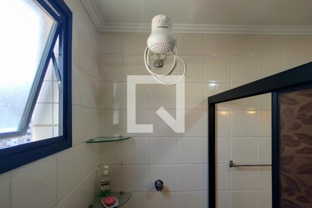 Banheiro de apartamento para alugar com 2 quartos, 71m² em Aviação, Praia Grande