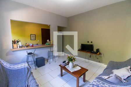 Sala de casa à venda com 3 quartos, 180m² em Serra Grande, Niterói