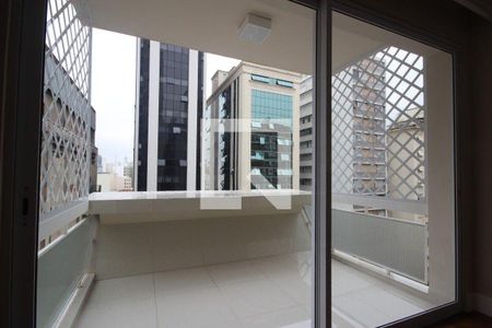 Foto 01 de apartamento à venda com 3 quartos, 210m² em Santa Cecilia, São Paulo