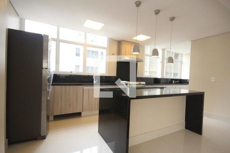 Foto 01 de apartamento à venda com 3 quartos, 210m² em Santa Cecilia, São Paulo