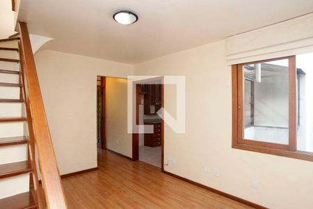 Sala 1 de apartamento para alugar com 1 quarto, 146m² em Petrópolis, Porto Alegre