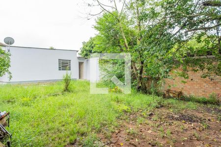 Quintal de casa à venda com 2 quartos, 300m² em Aberta dos Morros, Porto Alegre