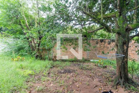 Quintal de casa à venda com 2 quartos, 300m² em Aberta dos Morros, Porto Alegre