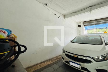 Garagem de casa à venda com 4 quartos, 155m² em Parque Continental Iii, Guarulhos