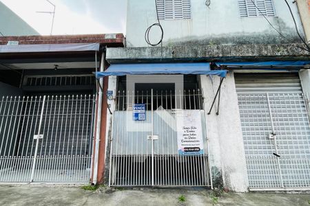 Fachada de casa à venda com 4 quartos, 155m² em Parque Continental Iii, Guarulhos