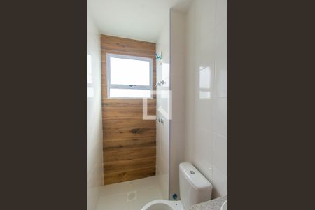 Banheiro de apartamento para alugar com 2 quartos, 55m² em São José, Canoas
