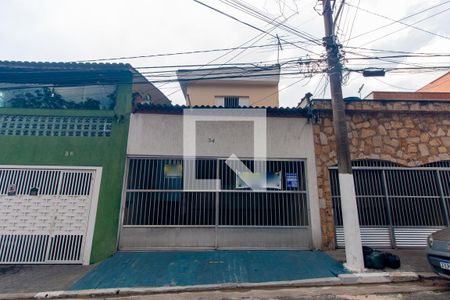 Fachada de casa à venda com 3 quartos, 150m² em Jardim Teresa, São Paulo