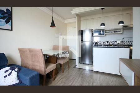 Sala/Cozinha de apartamento à venda com 2 quartos, 45m² em Sítio da Figueira, São Paulo