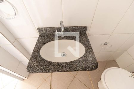 Banheiro de serviço de casa à venda com 3 quartos, 130m² em Chora Menino, São Paulo