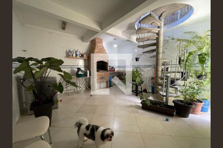 Quintal de casa à venda com 4 quartos, 150m² em Jardim Sarah, São Paulo