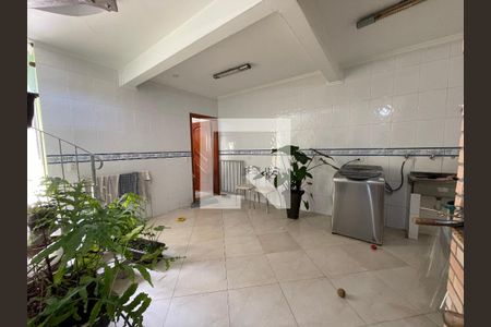 Quintal de casa à venda com 4 quartos, 150m² em Jardim Sarah, São Paulo