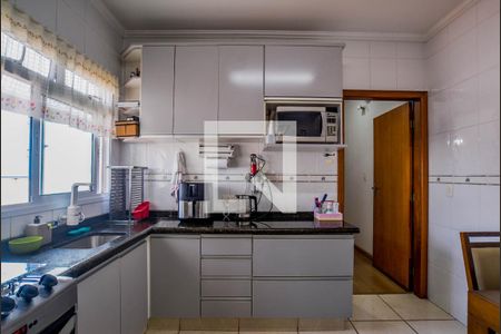 Cozinha de apartamento à venda com 3 quartos, 166m² em Vila Eldizia, Santo André