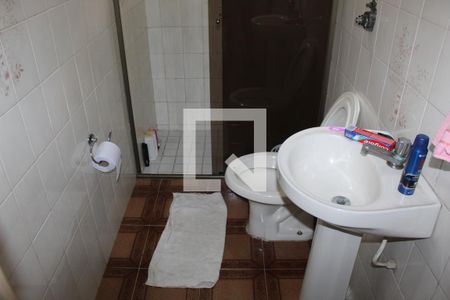 Banheiro de casa para alugar com 1 quarto, 200m² em Jardim Rosalina, Cotia