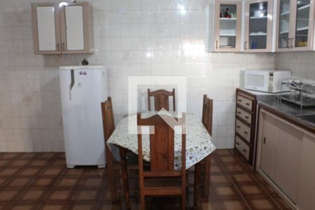 Sala/Cozinha de casa para alugar com 1 quarto, 200m² em Jardim Rosalina, Cotia